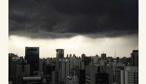 Quarta-feira com chuva em boa parte do país