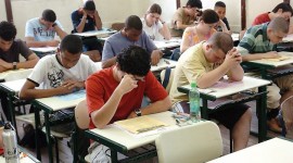 Redações com nota máxima no Enem 2012 têm erros como “enchergar” e “trousse”