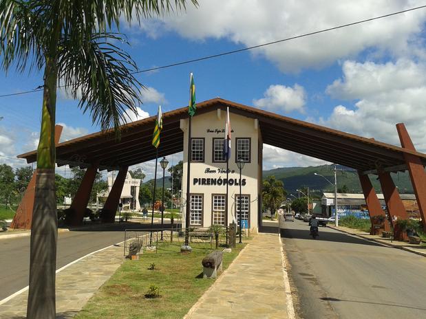 A 4 dias do ‘fim do mundo’ grupo foge para cidade de Pirenópolis