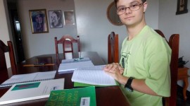 Discriminação existe, diz mãe do primeiro aluno com Down da UFG