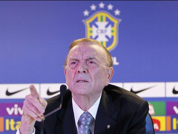 Ex-ministros e até presidente da CBF recebem pensão vitalícia da Assembleia