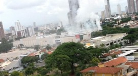 Restaurante que fica dentro do Goiânia Shopping pega fogo
