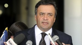 Aécio diz que Dilma está longe de cumprir promessas feitas em 2010