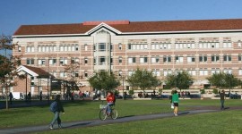 Em busca de estudantes, universidades dos EUA abrem escritórios no Brasil