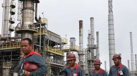 Dilma promulga lei dos royalties do petróleo