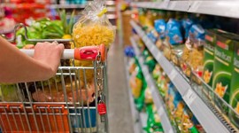 Preços da cesta básica caem nesta terça-feira, diz Abras