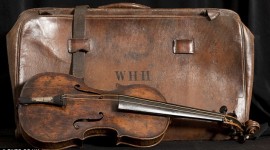 Violino tocado durante o naufrágio do Titanic é encontrado
