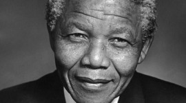 Mandela responde bem a tratamento, diz Presidência da África do Sul