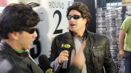 Equipe do programa ‘Pânico’ causa confusão na visita do ator Arnold Schwarzenegger em feira esportiva no Rio