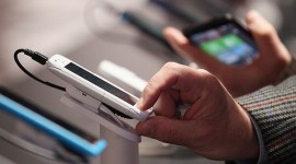 Redução no preço de smartphones chega ao consumidor antes do Dia das Mães, diz Paulo Bernardo