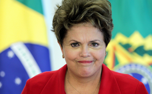 Boato sobre o fim do Bolsa Família é criminoso, diz presidenta Dilma