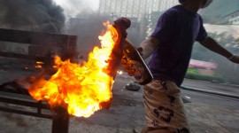 O que é? E onde surgiu o Coquetel Molotov? Utilizados pelos estudantes de Goiânia para protestar contra o aumento da tarifa do transporte coletivo