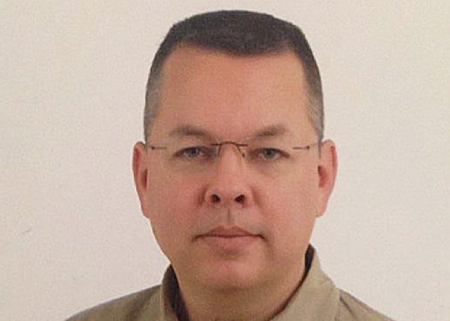 Pastor perseguido escreve música após um ano de prisão: “Deus é digno de minha dor”