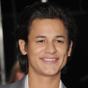 ator Bronson Pelletier