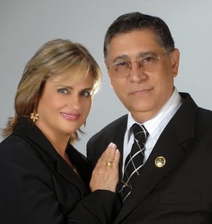 Apóstolos Sinomar e Elizabeth